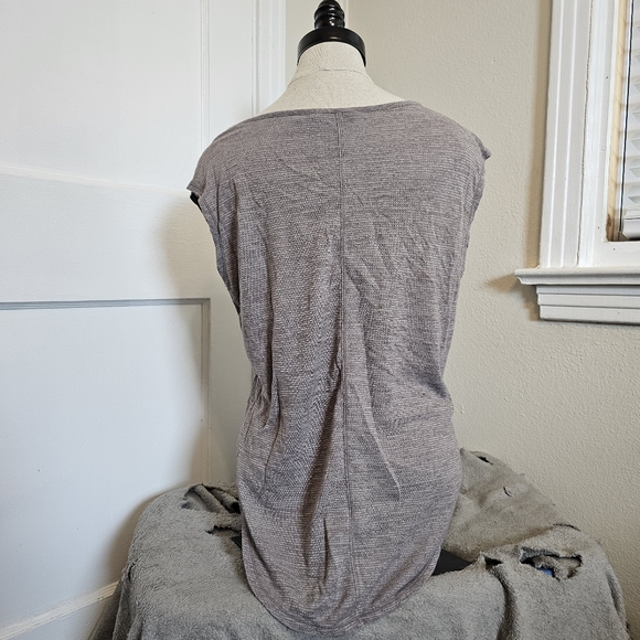 Athleta top - Picture 2 of 3
